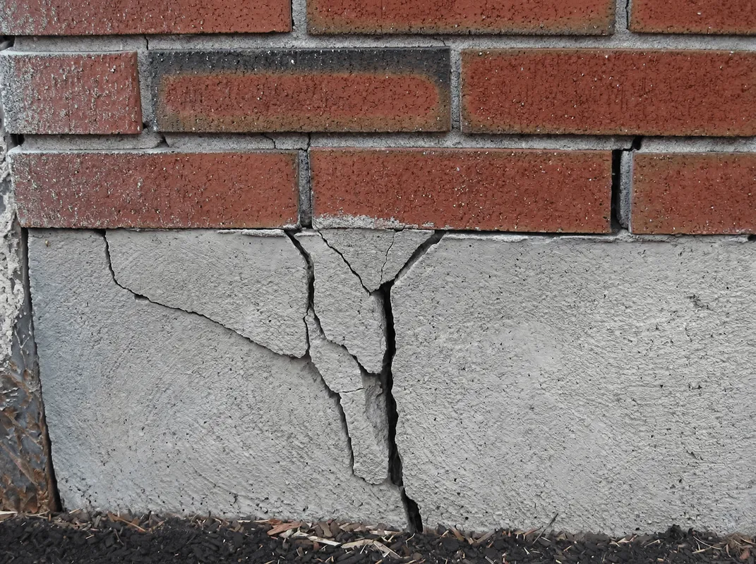 Concrete foundation with serious structural damage in Grand Rapids, MI